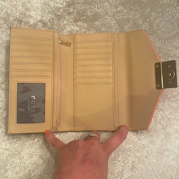 Brand New Guess Brown w/ Orange Detail & Gold Tone Accents Trifold Snap Wallet - Picture 12 of 16